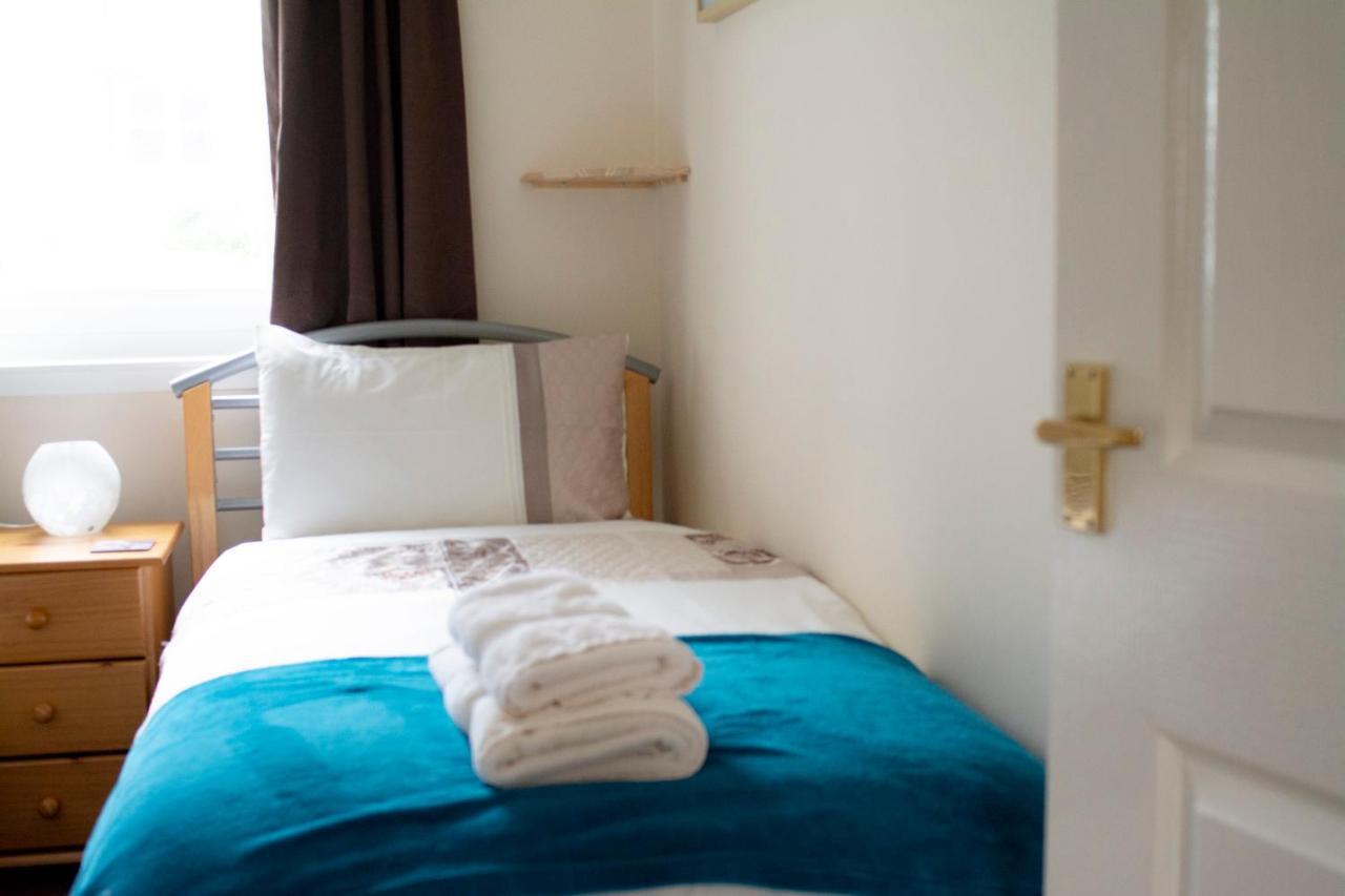 Apartment 2, Pheonix Flats Портри Екстериор снимка
